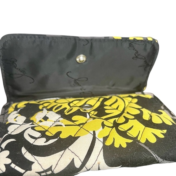 NWOT Vera Bradley Euro Wallet Black/Yellow Classic Retro Baroque Preppy - Picture 6 of 7
